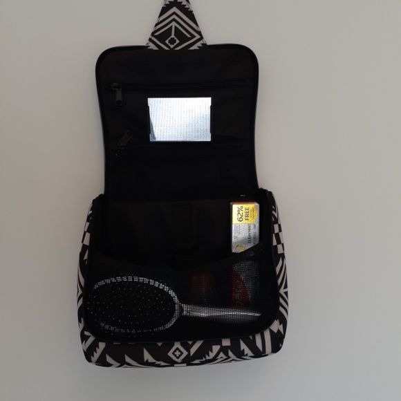 Reisenthel XL toiletry/cosmetic travel bag - Picture 4 of 11